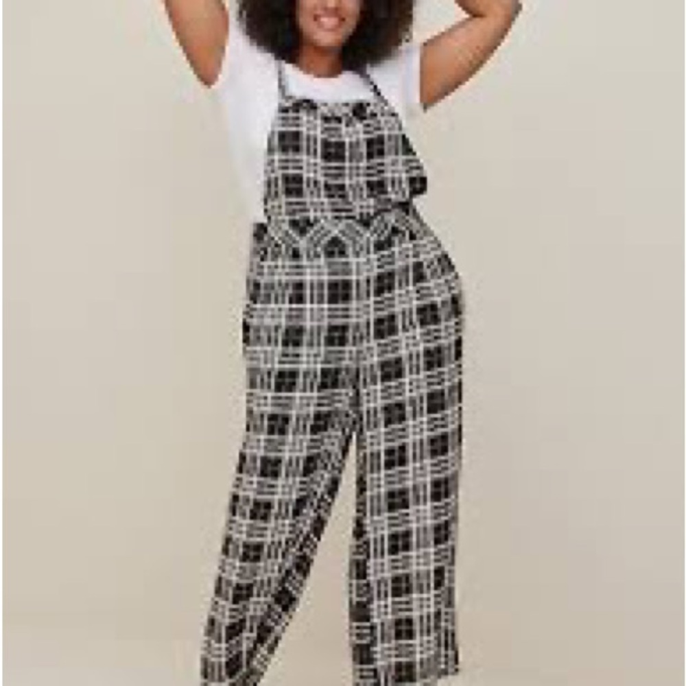 Torrid super cute plaid jumper!!!